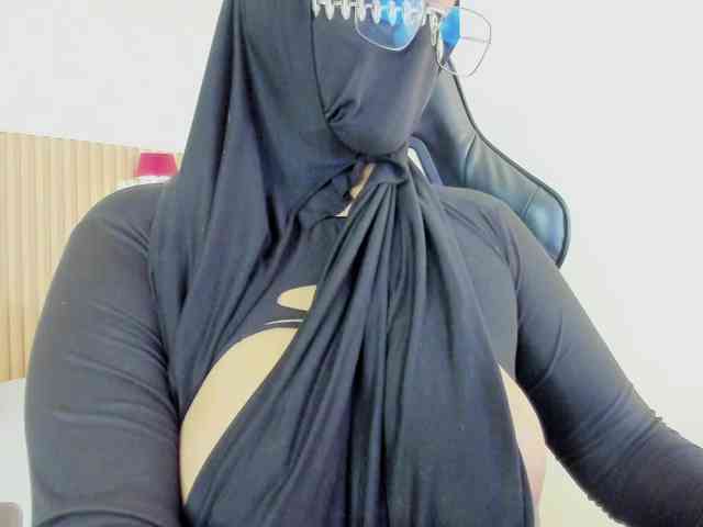 zully-arabb webcam