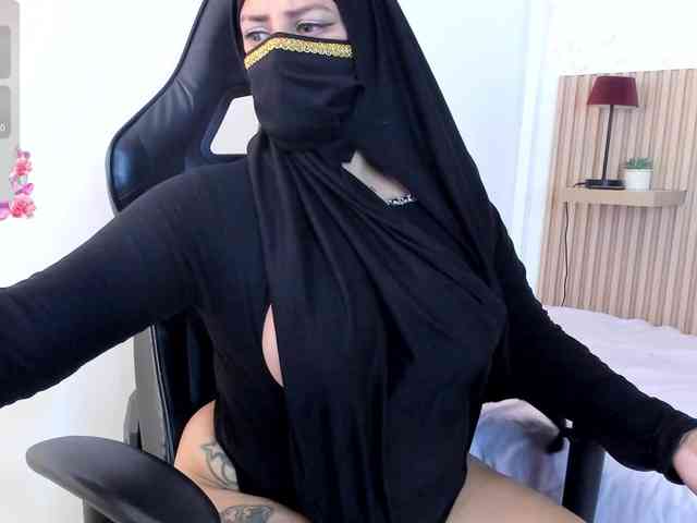 zully-arabb webcam