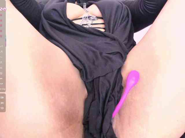 Zully-arabb's cam show statistics and live stream