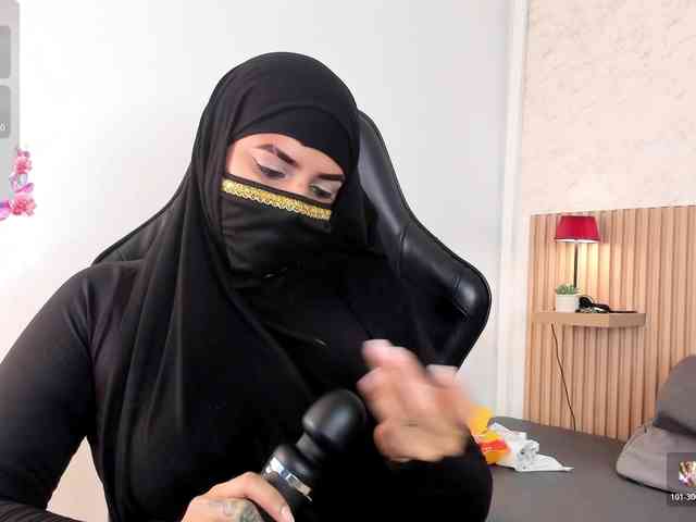 zully-arabb webcam
