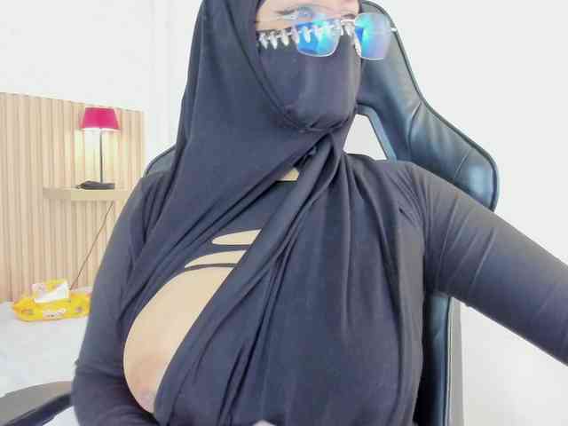 zully-arabb webcam