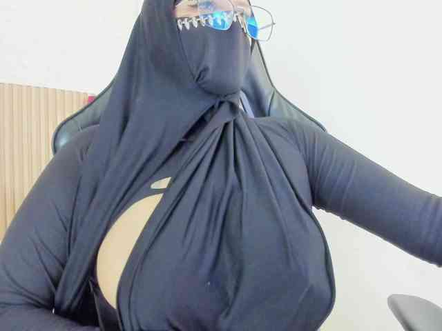 zully-arabb webcam