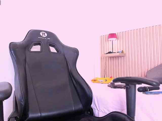 zully-arabb webcam