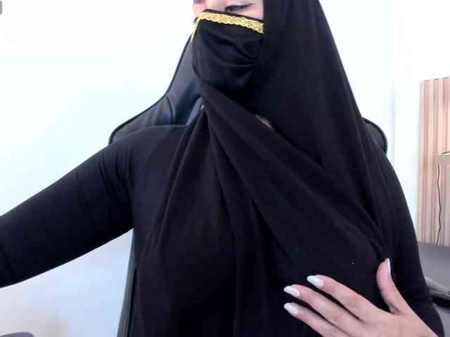 zully-arabb webcam