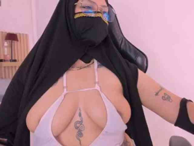 zully-arabb webcam