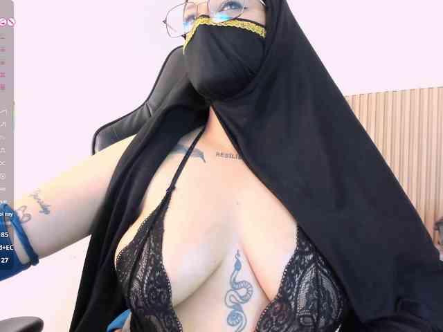 zully-arabb webcam
