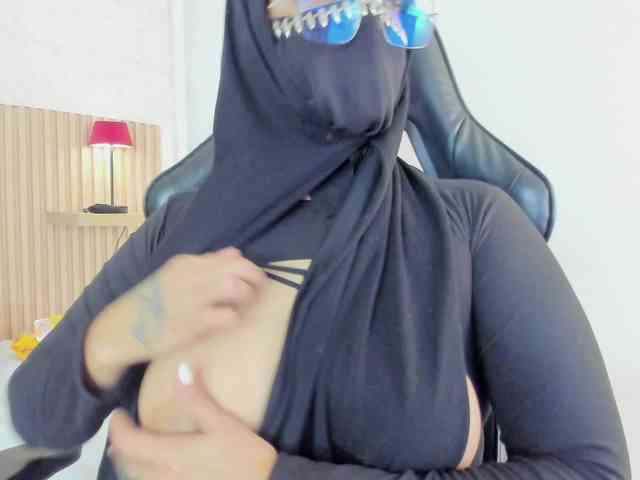 zully-arabb webcam