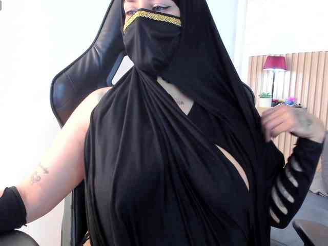 zully-arabb webcam