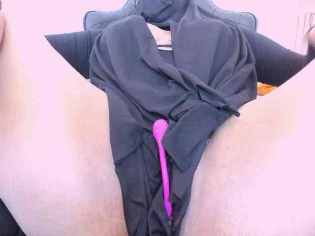 zully-arabb webcam