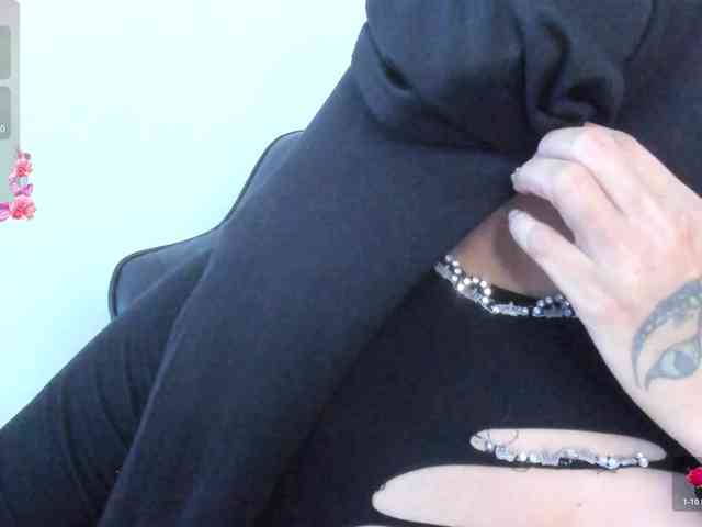 zully-arabb webcam