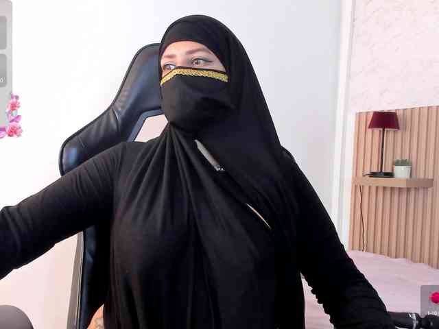 zully-arabb webcam