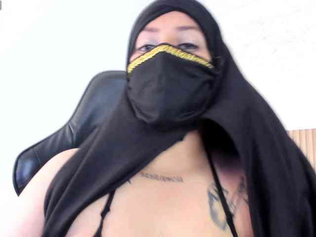 zully-arabb webcam