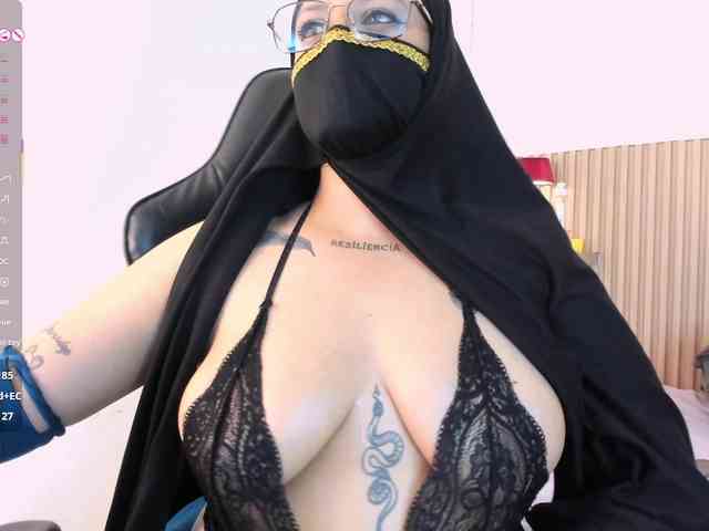 zully-arabb webcam