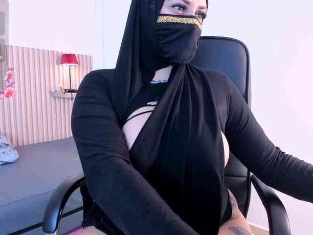 zully-arabb webcam