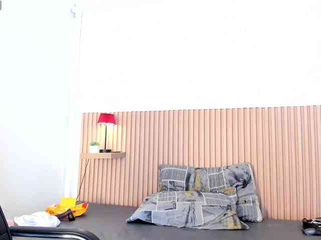 zully-arabb webcam