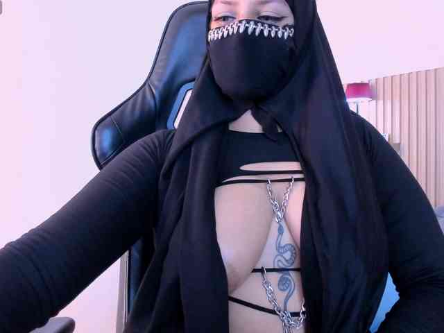 zully-arabb webcam