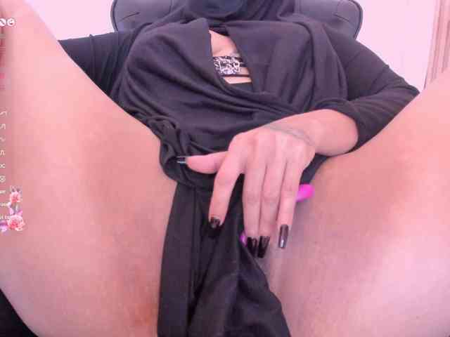 zully-arabb webcam