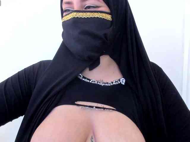 zully-arabb webcam