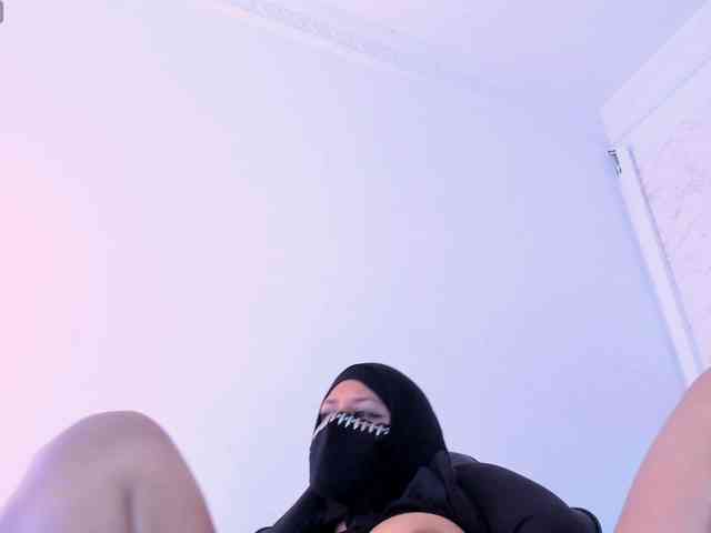 zully-arabb webcam