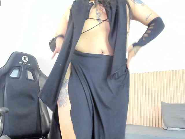 zully-arabb webcam