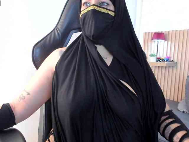 zully-arabb webcam
