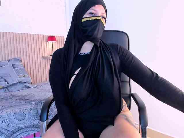 zully-arabb webcam