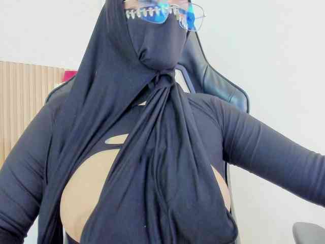 zully-arabb webcam