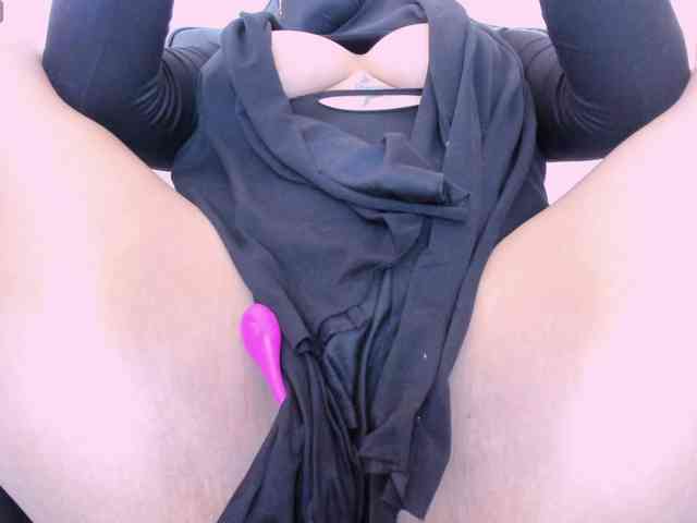 zully-arabb webcam