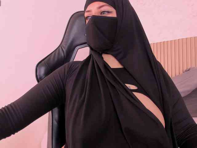 zully-arabb webcam