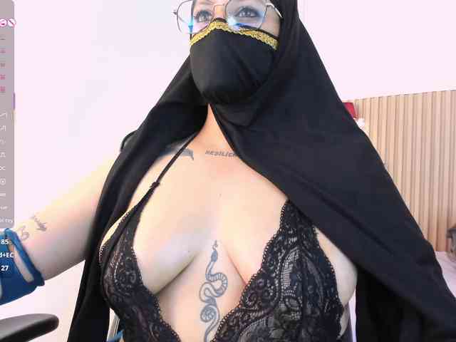 zully-arabb webcam