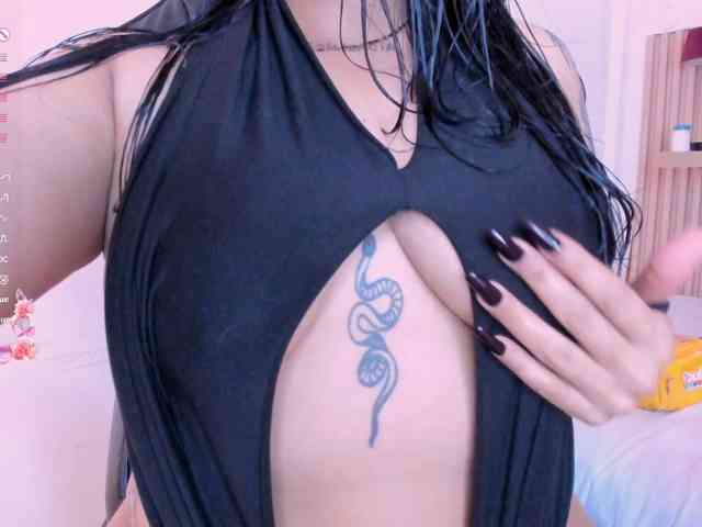 zully-arabb webcam