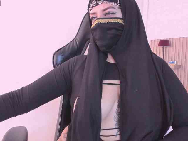 zully-arabb webcam