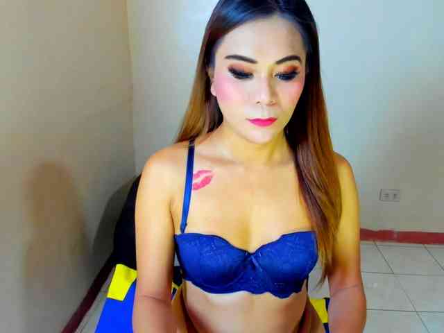 Cerina00 Live Webcam on BongaCams