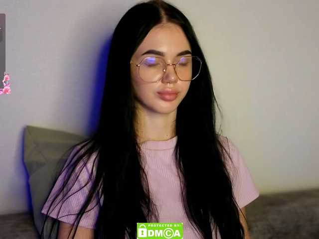 Lola-Lush live cam on BongaCams