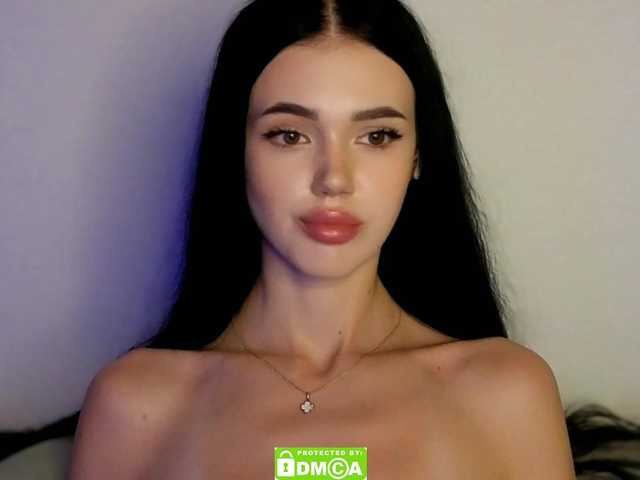 Lola-Lush live cam on BongaCams