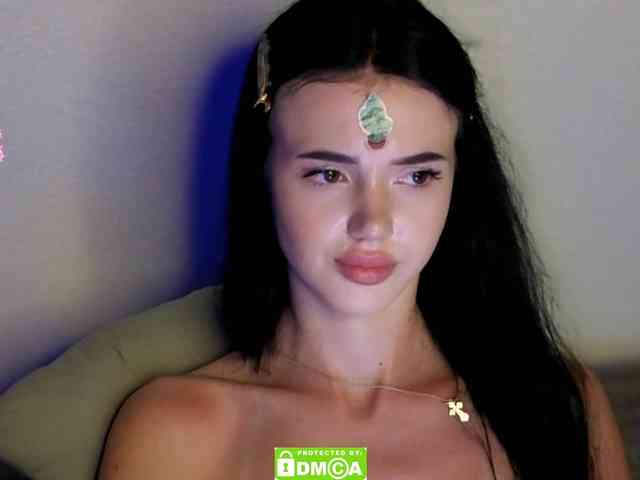 Lola-Lush webcam