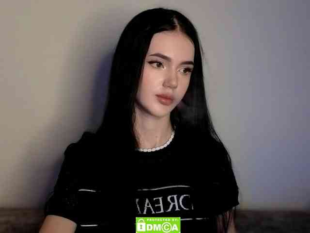 Lola-Lush webcam