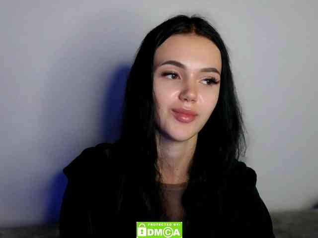 Lola-Lush webcam