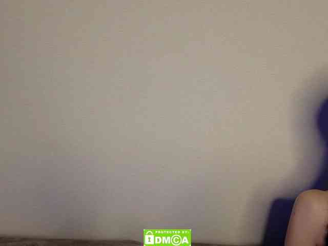 Lola-Lush webcam