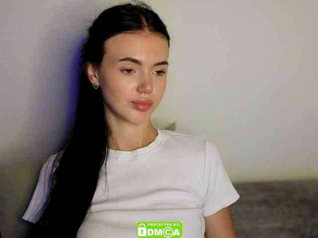 Lola-Lush webcam