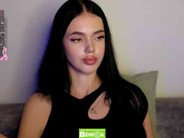 Lola-Lush webcam