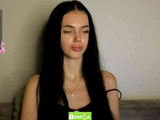Lola-Lush webcam