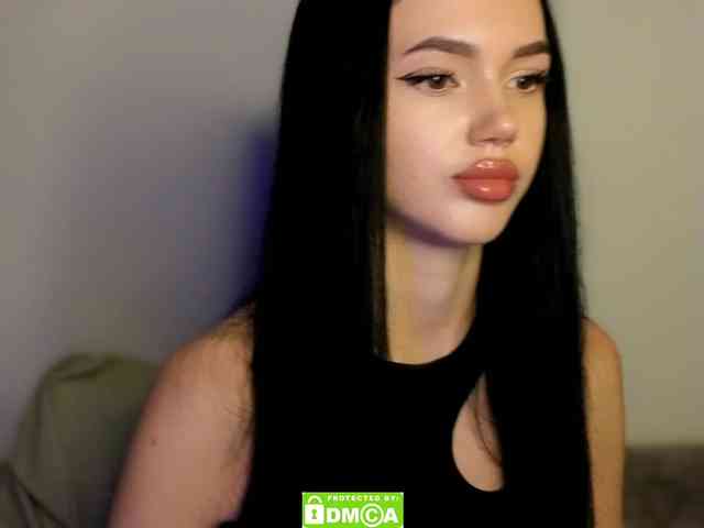 Lola-Lush webcam