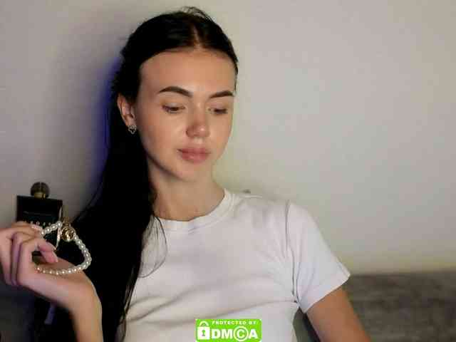 Lola-Lush webcam