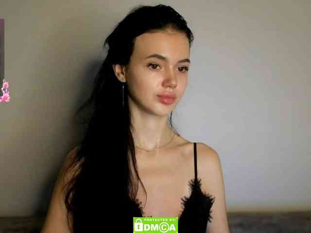 Lola-Lush webcam