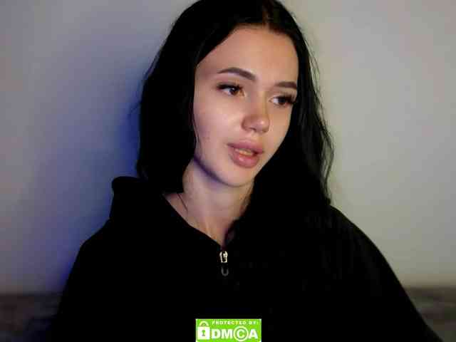 Lola-Lush webcam