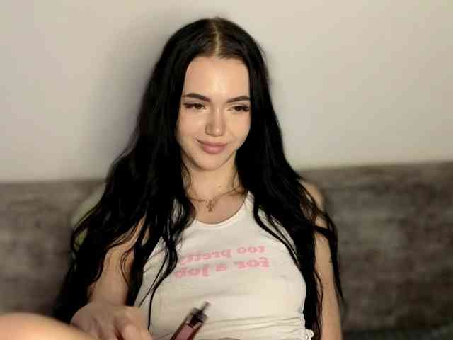 Lola-Lush webcam