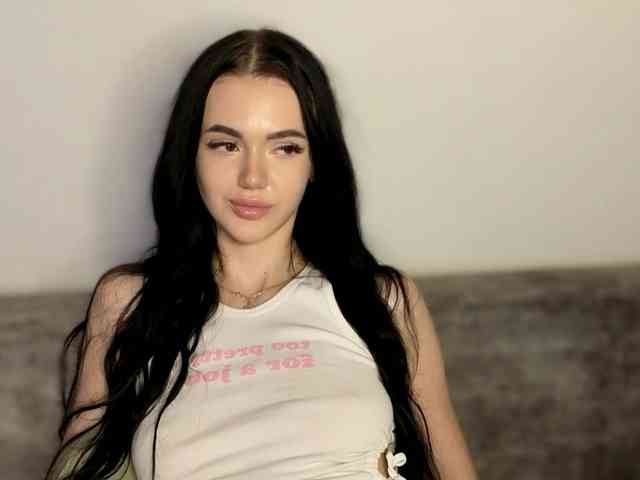 Lola-Lush webcam