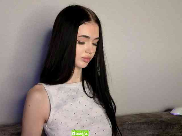 Lola-Lush webcam