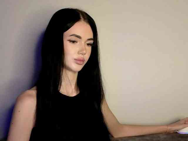 Lola-Lush webcam